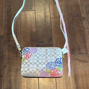 NWT Coach Blue and Purple Floral Padded Crossbody Tablet Bag 11”x8.5”